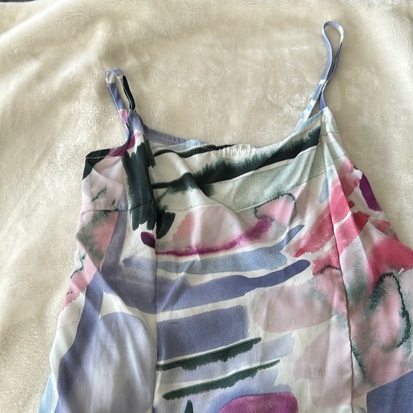 NWOT MAXI OPEN BACK WITH TIE DETAIL AND ZIPPER GEOMETRIC DESIGN MAXI. SIZE 14 - Picture 2 of 5